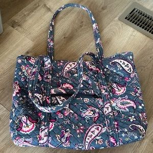 ✨Vera Tote✨